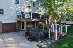 5124 Meadowridge Ln, Hampton, PA 15044 - Photo 4