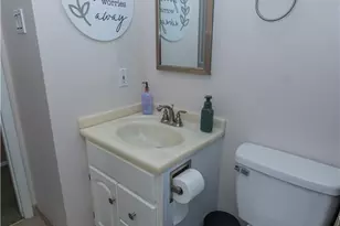57 Norfolk Dr, Robinson Twp, PA 15108 - Photo 14