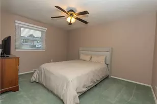57 Norfolk Dr, Robinson Twp, PA 15108 - Photo 16