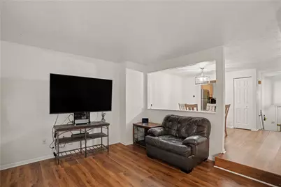 127 Spruce Ct, Ross Twp, PA 15229 - Photo 12