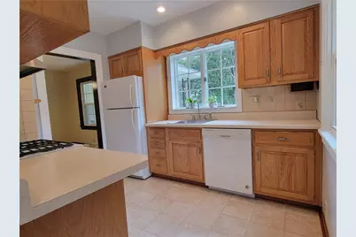8210 Eleanor St, Pittsburgh, PA 15237 - Photo 16