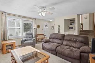 6125 Chatham Dr, Hopewell Township, PA 15001 - Photo 10