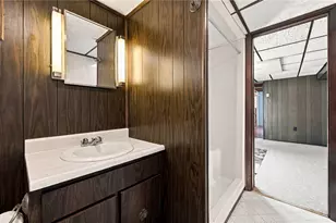1005 Wolfe Ave, North Braddock, PA 15104 - Photo 20