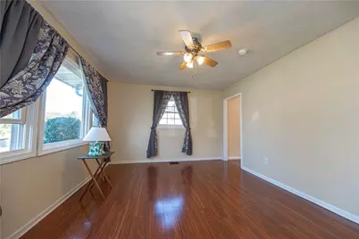 23 Walnut St, Brighton Township, PA 15009 - Photo 4