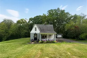 695 Roosevelt Rd, Kilbuck Twp, PA 15237 - Photo 1