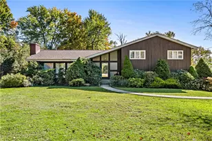 3535 MacArthur Dr, Murrysville, PA 15668 - Photo 1