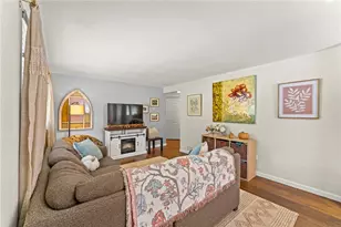 128 Winifred Dr, Pittsburgh, PA 15236 - Photo 10