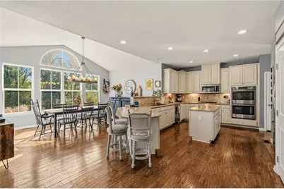 2900 Cross Creek Ct, Hampton, PA 15044 - Photo 8
