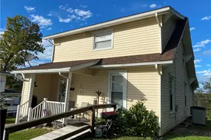859 Old National Pike, Centerville, PA 15417 - Photo 2