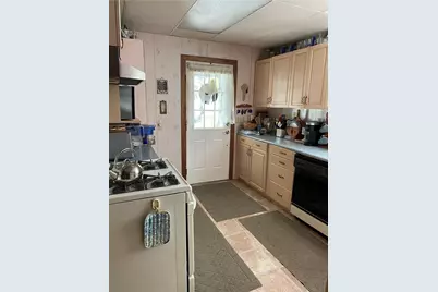 859 Old National Pike, Centerville, PA 15417 - Photo 6