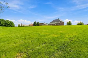 107 Hibernia Dr, Lancaster Township, PA 16037 - Photo 32
