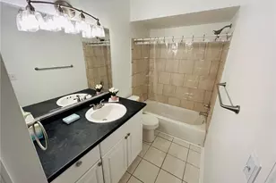 930 Margarite Dr, Scott Township, PA 15216 - Photo 6