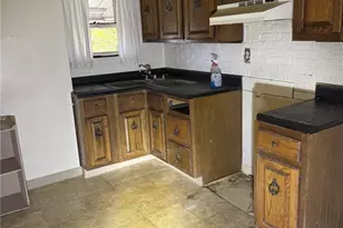 912 Summit St, McKeesport, PA 15132 - Photo 14