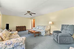 4235 Greenridge Rd, Pittsburgh, PA 15234 - Photo 8