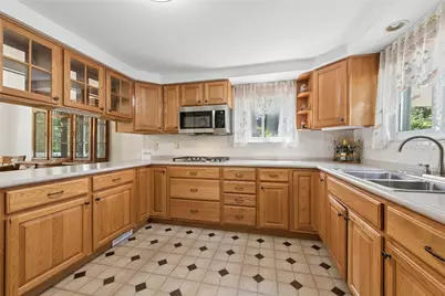 341 E Agnew Ave, Pittsburgh, PA 15210 - Photo 4