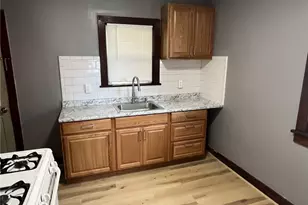 637 W Otterman St, Greensburg, PA 15601 - Photo 8
