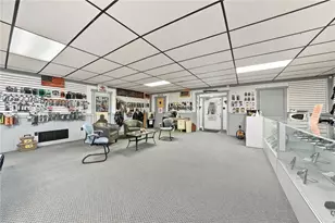 1501 Broad St, South Greensburg Boro, PA 15601 - Photo 14