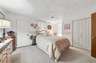 1501 Broad St, South Greensburg Boro, PA 15601 - Photo 18