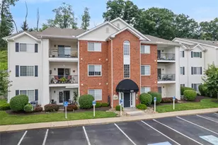 800 Hidden Ridge Ct, South Park, PA 15129 - Photo 1