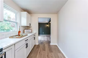 525 Westland Dr, Hempfield Township, PA 15601 - Photo 16