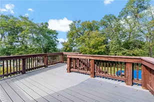 188 Arla Dr, Green Tree, PA 15220 - Photo 16