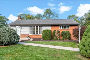 188 Arla Dr, Green Tree, PA 15220 - Photo 2