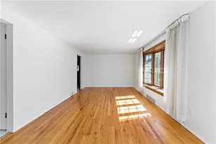188 Arla Dr, Green Tree, PA 15220 - Photo 8