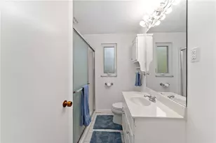 188 Arla Dr, Green Tree, PA 15220 - Photo 24