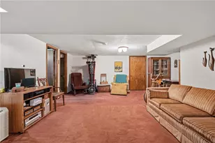 1822 Outlook Dr, Pittsburgh, PA 15147 - Photo 24