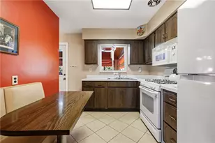 1822 Outlook Dr, Pittsburgh, PA 15147 - Photo 14