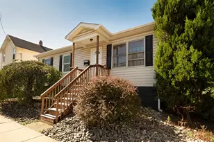 136 S Jackson St S, Evans City, PA 16033 - Photo 2