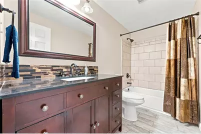 5104 Empire Dr, Bridgeville, PA 15017 - Photo 20