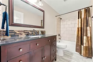 5104 Empire Dr, Bridgeville, PA 15017 - Photo 20