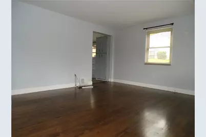 1560 Duncan Dr, Pittsburgh, PA 15237 - Photo 2