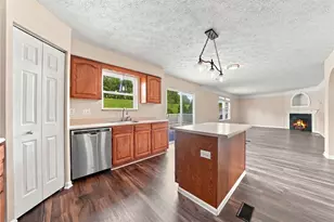 11893 Dartmoor Dr, North Huntingdon, PA 15642 - Photo 12