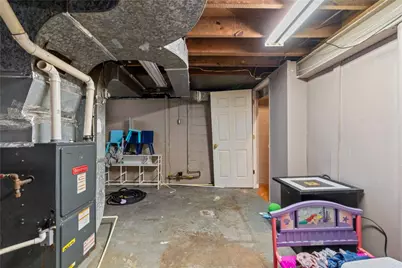 9242 Valley St, Pittsburgh, PA 15235 - Photo 20