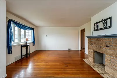 942 Razzando, Washington Township, PA 15012 - Photo 8