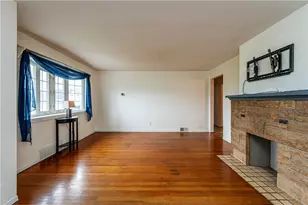 942 Razzando, Washington Township, PA 15012 - Photo 8