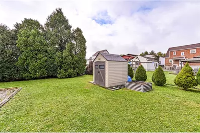 942 Razzando, Washington Township, PA 15012 - Photo 36