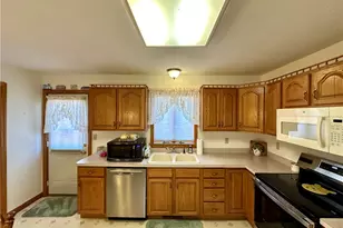 1136 Motor St, Shenango Township, PA 16101 - Photo 18