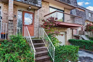 2661 Bingham Dr, Pittsburgh, PA 15241 - Photo 2