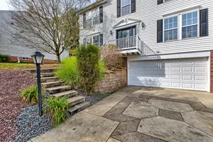 162 Janyce Dr, Hempfield Township, PA 15601 - Photo 2