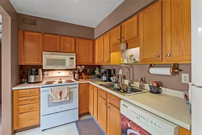 108 Clubhouse Dr, South Strabane, PA 15301 - Photo 8