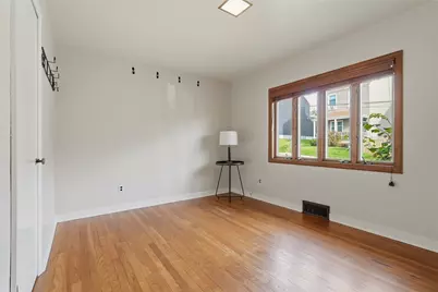 5555 Camelia St, Pittsburgh, PA 15201 - Photo 12