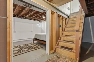5555 Camelia St, Pittsburgh, PA 15201 - Photo 16
