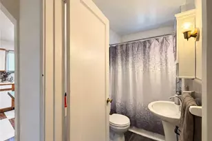 1901 Westmont Ave, Pittsburgh, PA 15210 - Photo 10