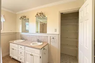 1207 Prospect St, Forward Township, PA 15063 - Photo 14