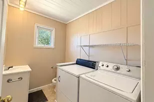 1207 Prospect St, Forward Township, PA 15063 - Photo 18