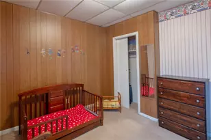 222 N 2nd St, Jeannette, PA 15644 - Photo 40