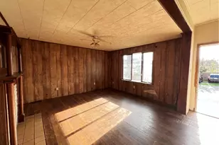 385 Pennsylvania Ave, Rochester, PA 15074 - Photo 6